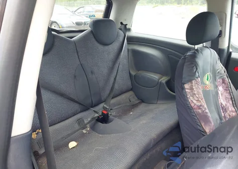 2004 Mini Cooper из США, поврежденный, VIN WMWRC33494TC53465